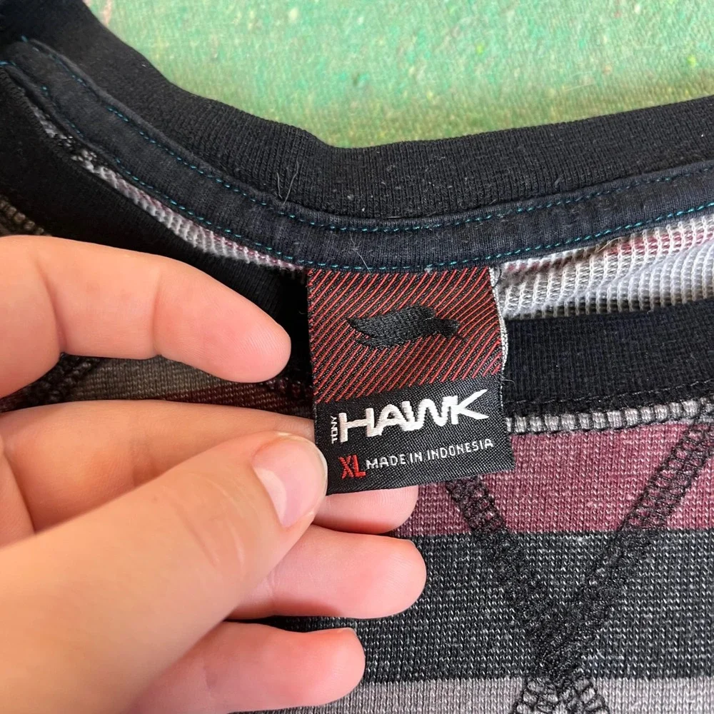 Tony Hawk Sweatshirt Mens XL Grey Burgundy Striped Raglan Skater Pullover